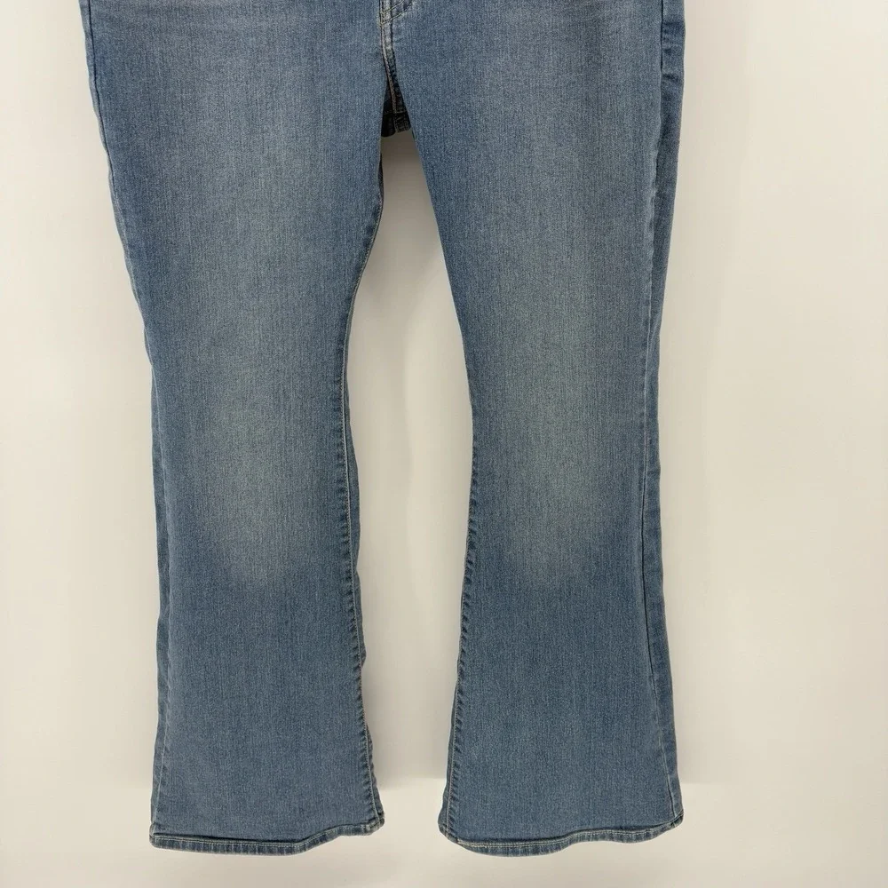 Levi's 726 High Rise Flare Jeans Womens 32x30 Light Blue Stretch